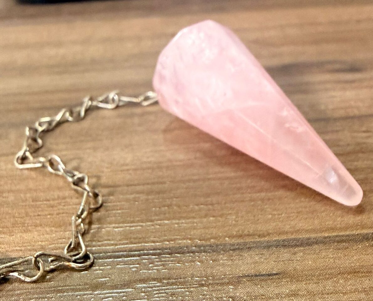Pêndulo Natural Facetado De Cristal para Reiki E Radiestesia - Cores Diversas